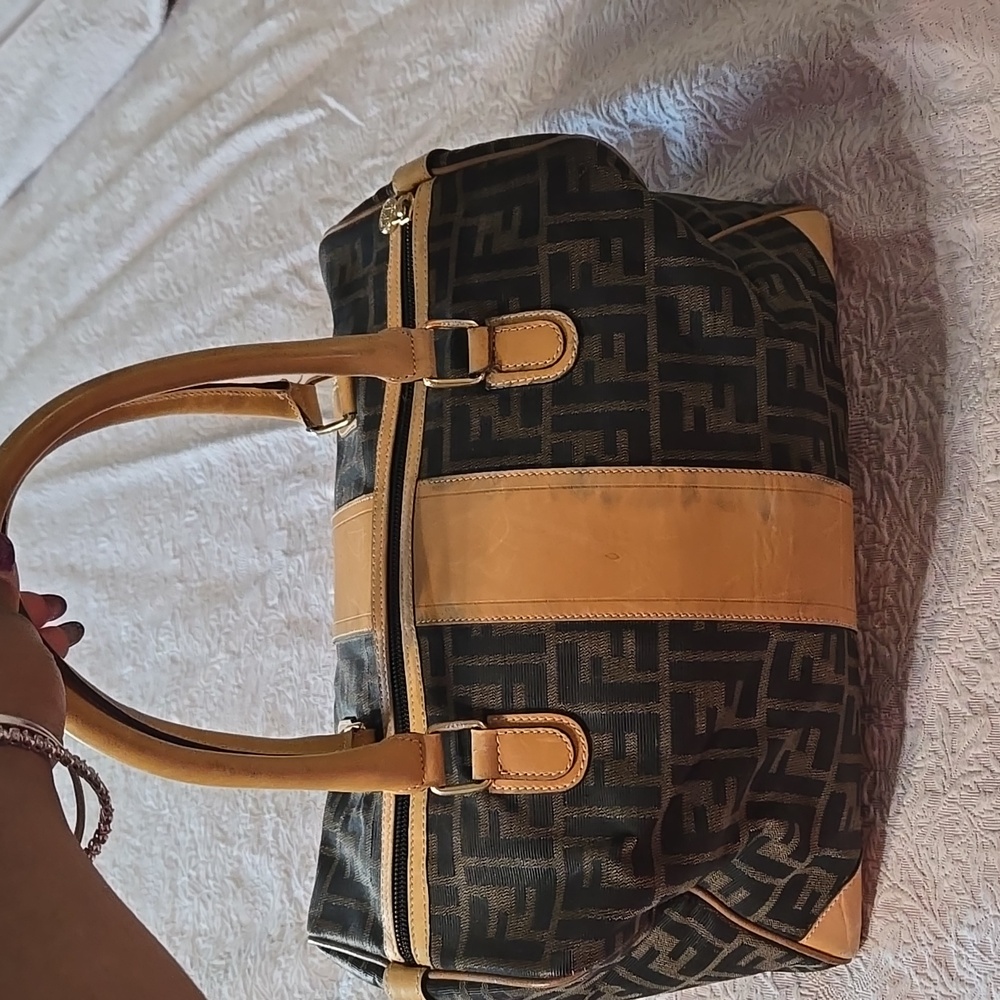 Fendi Monogram Black and Tan Duffel Bag Speedy Style Handbag - Picture 2 of 2